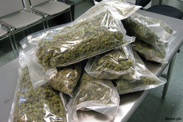 जालंधर महानगर में सरकारी जगह पर अवैध कब्जा कर बीड़ी-सिगरेट का खोखा लगा कर बेचा जा रहा है गांजा व रोलिंग पेपर